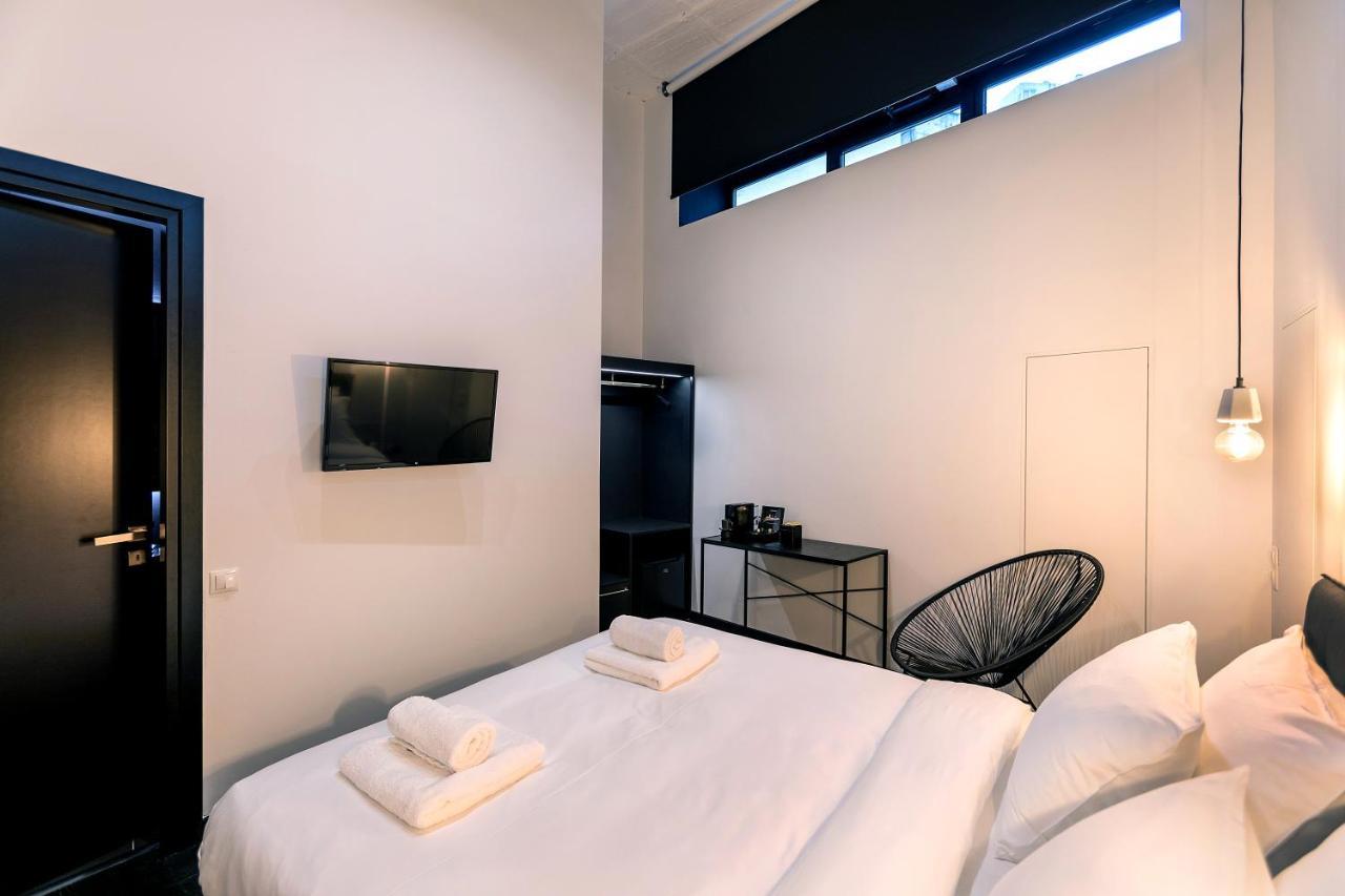 Nin&Bau Sarri 2 Otel Atina Dış mekan fotoğraf
