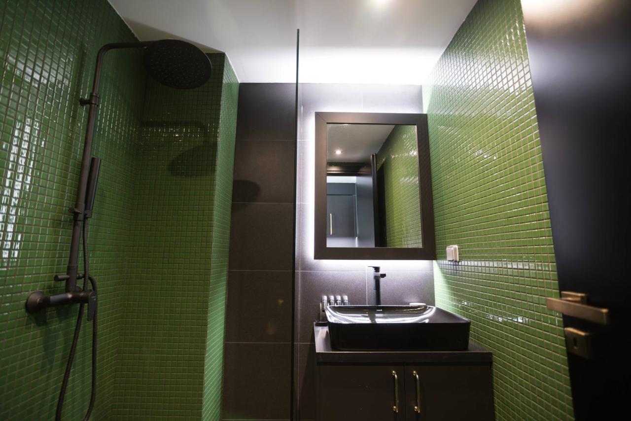 Nin&Bau Sarri 2 Otel Atina Dış mekan fotoğraf