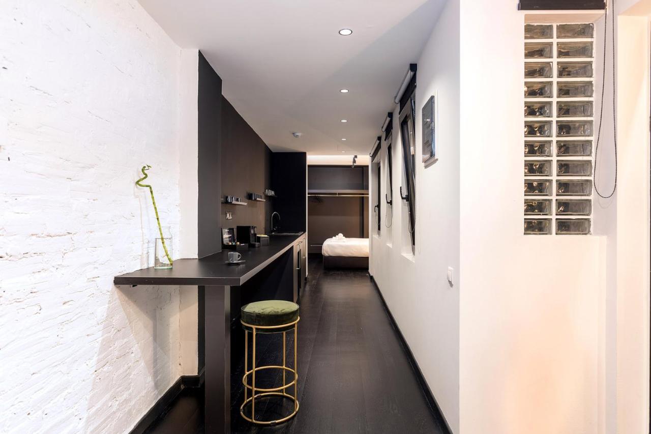 Nin&Bau Sarri 2 Otel Atina Dış mekan fotoğraf